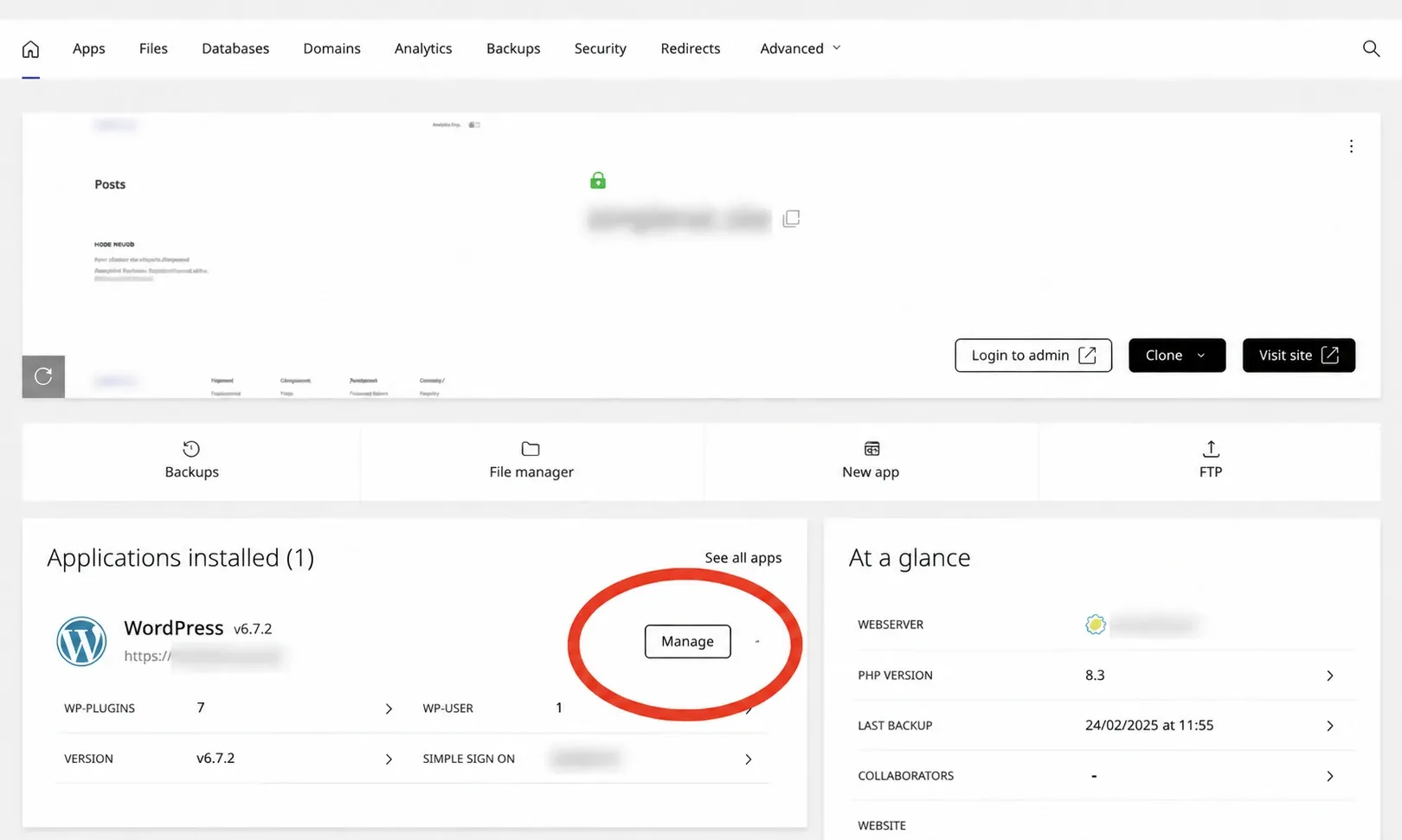 Butonul Manage pentru WordPress în Enhance, cu datele contului mascate