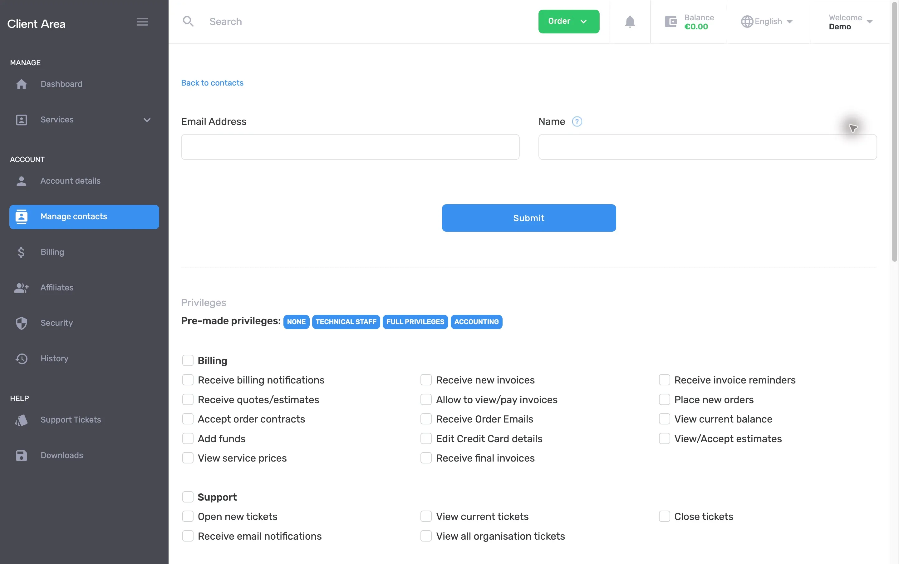 Formularul Invite User gol, cu câmpurile Email Address și Name și începutul listei de permisiuni